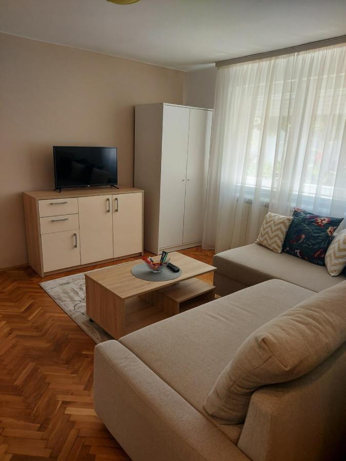 Apartment Holiday Vrnjacka Banja Exterior photo