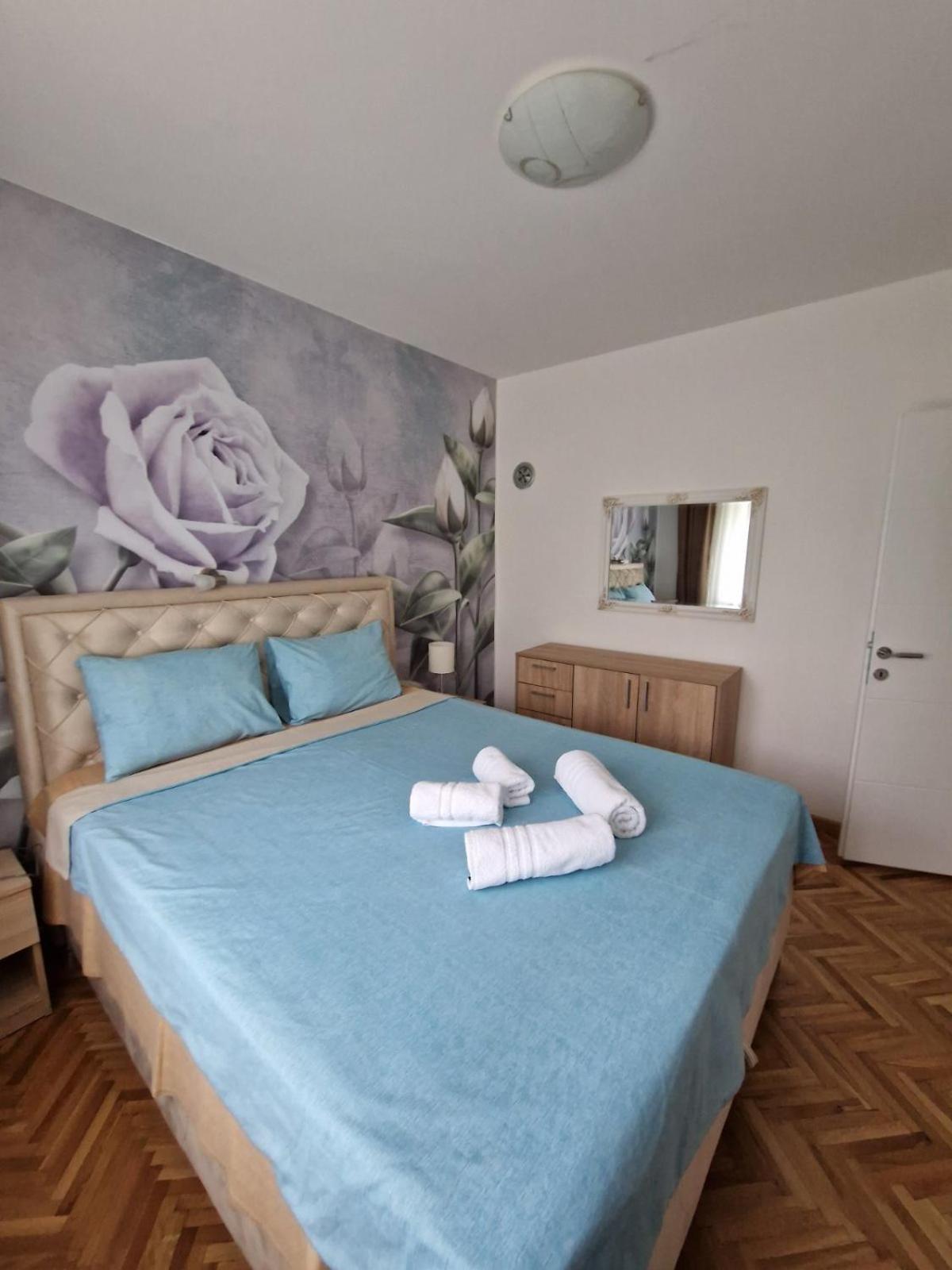 Apartment Holiday Vrnjacka Banja Exterior photo