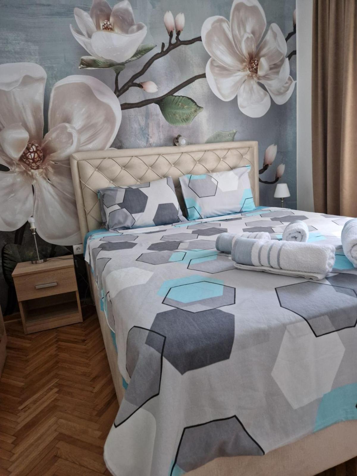 Apartment Holiday Vrnjacka Banja Exterior photo