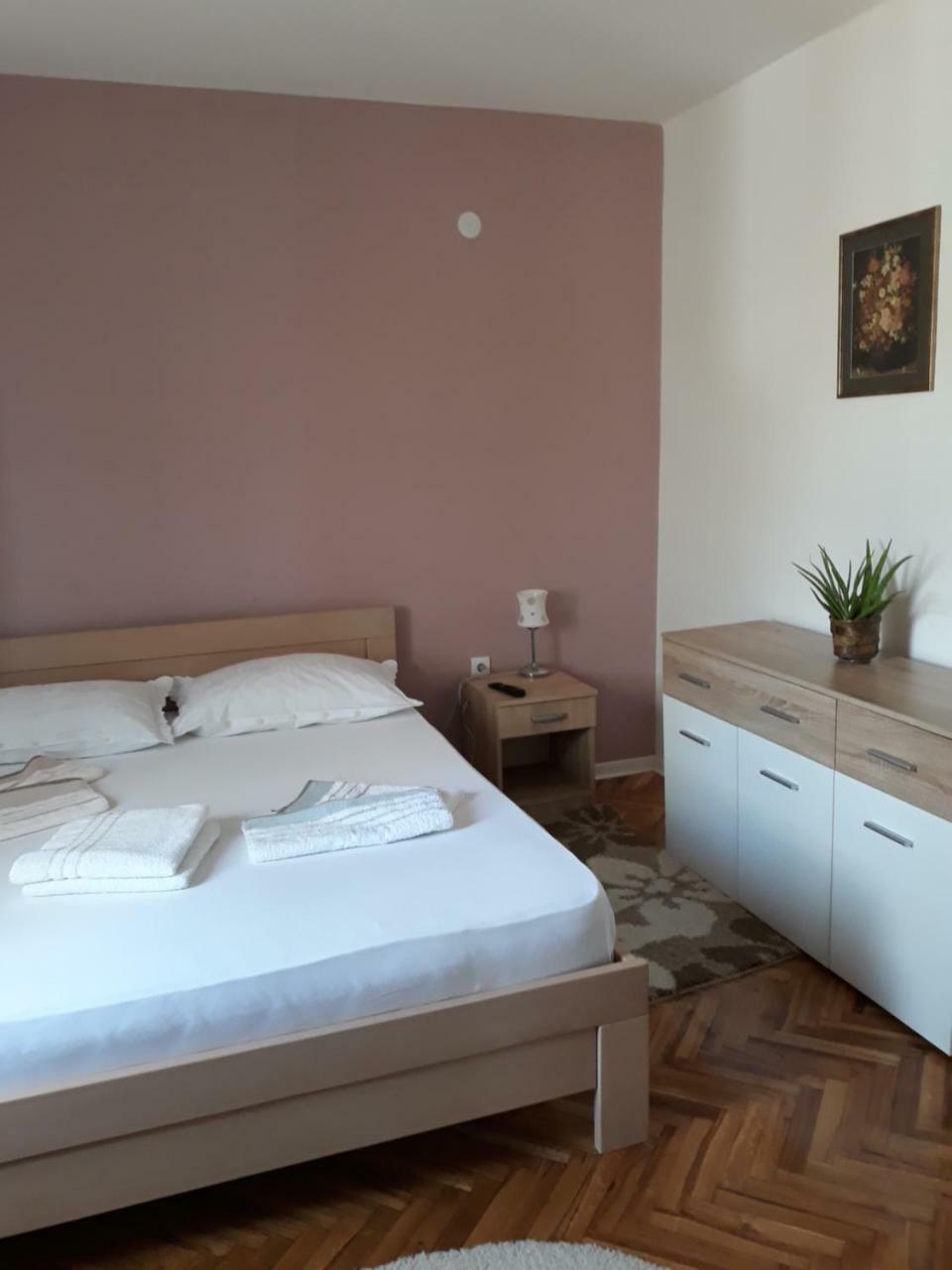 Apartment Holiday Vrnjacka Banja Exterior photo